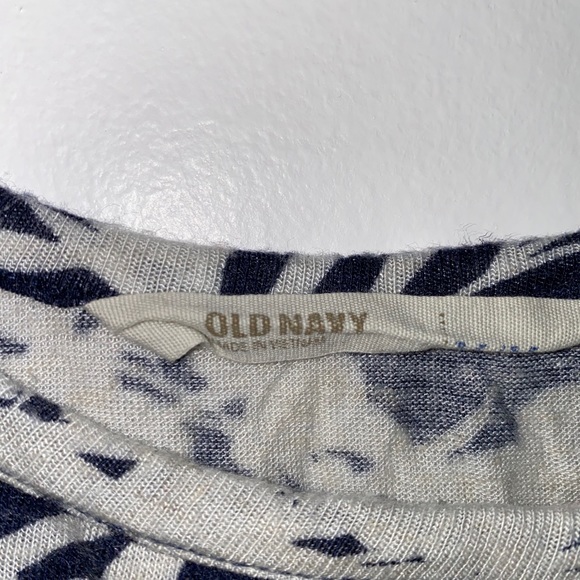 TROPICAL NAVY & WHITE TANK TOP - Picture 3 of 4